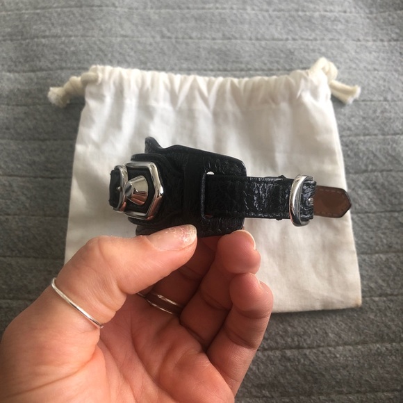 BALENCIAGA bracelet, looks brand news. - Picture 3 of 3